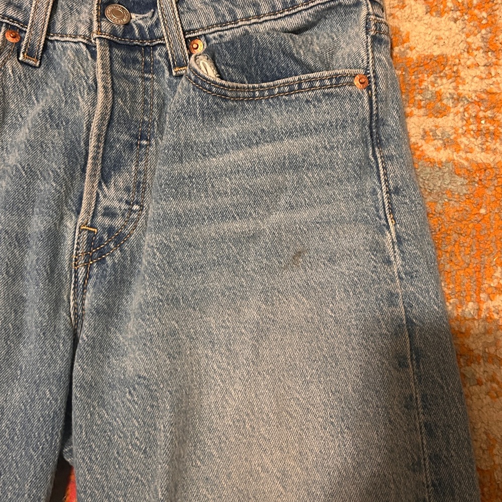Levi’s Medium Wash Wedgie Straight Ankle Women’s Jeans. Size 27 - Picture 4 of 13